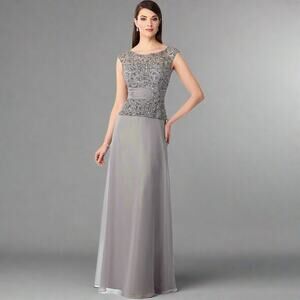 Cameron Blake gray dress, size 4,  NEW WITH TAGS!